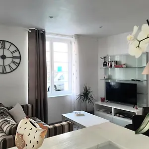  Appartement Centre Rue Calme 2 Pièces Classé 3 étoiles France
